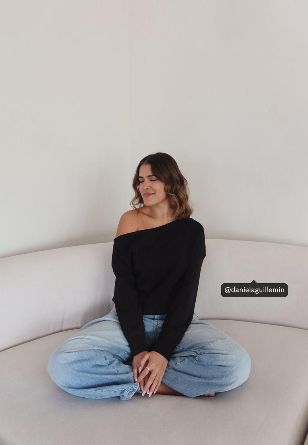 Camisola de malha assimétrica