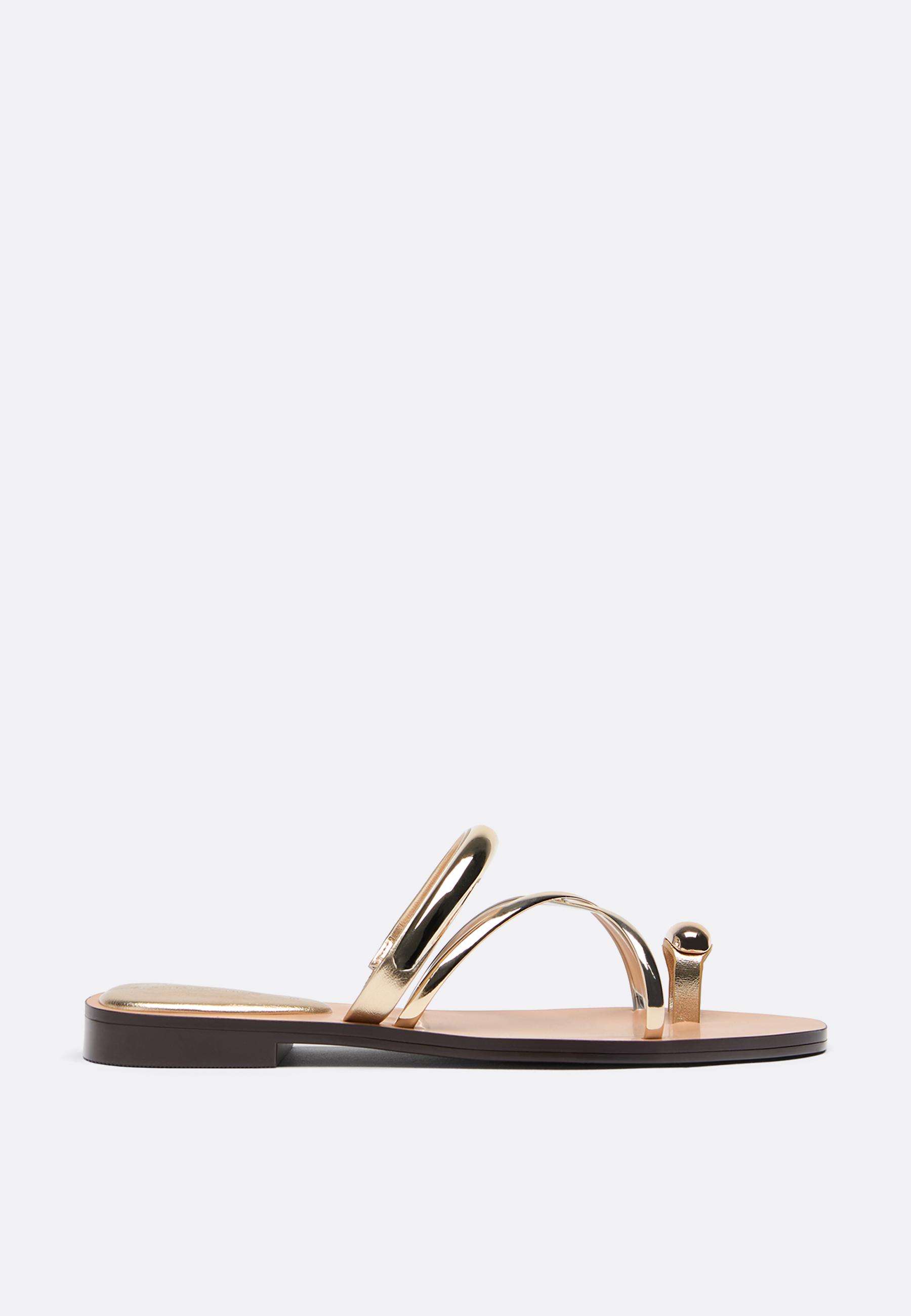 Stradivarius Metal detaylı düz sandalet görsel 7