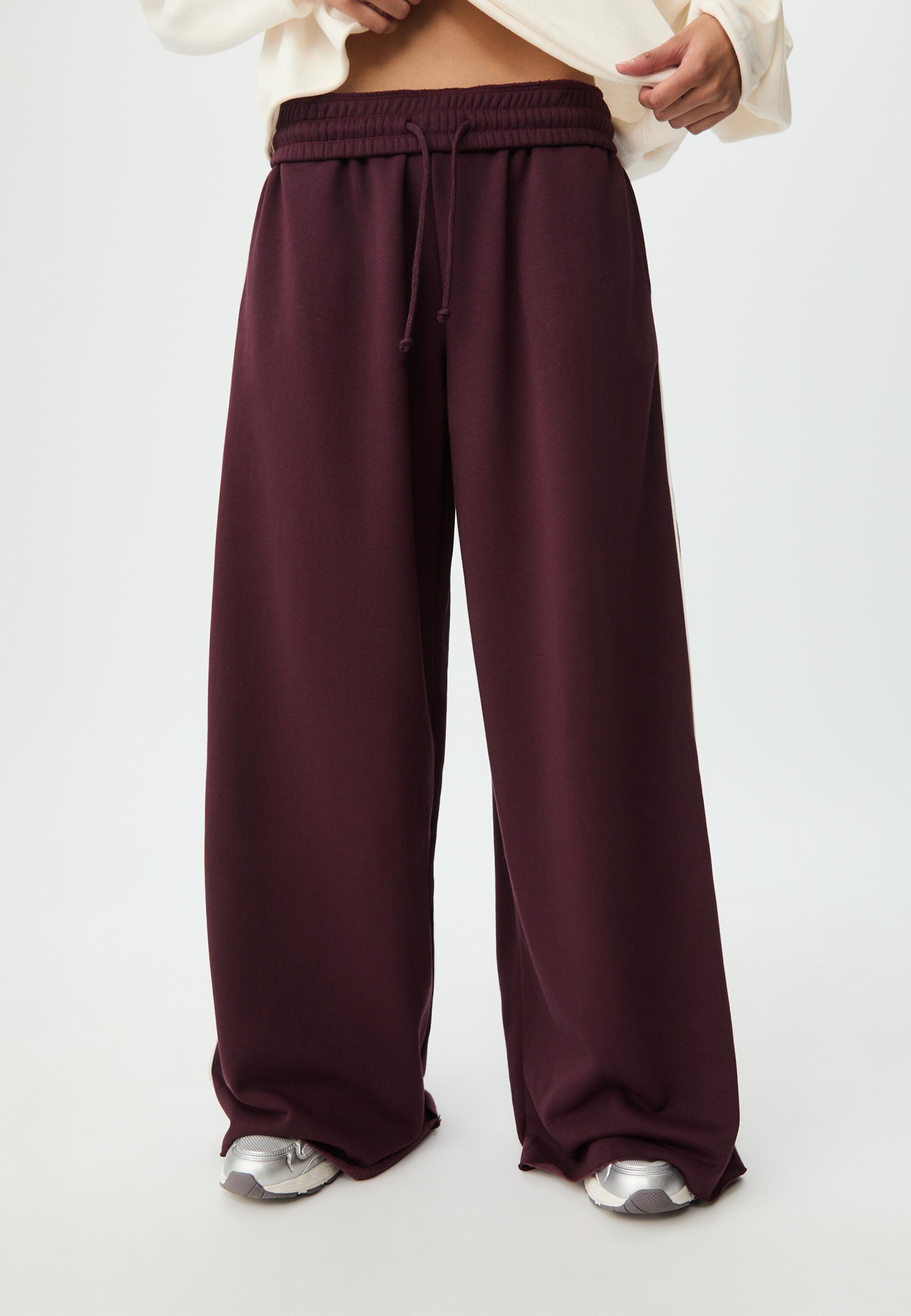 Wide-leg plush trousers with trim detail — Burgundy
