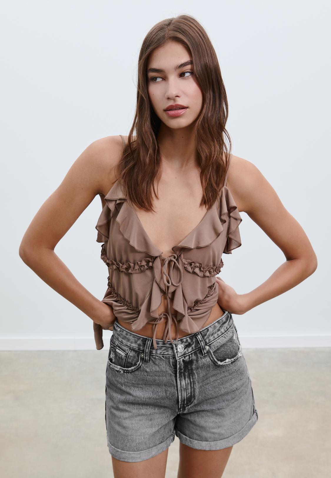 D83 Mom fit shorts - Main Image