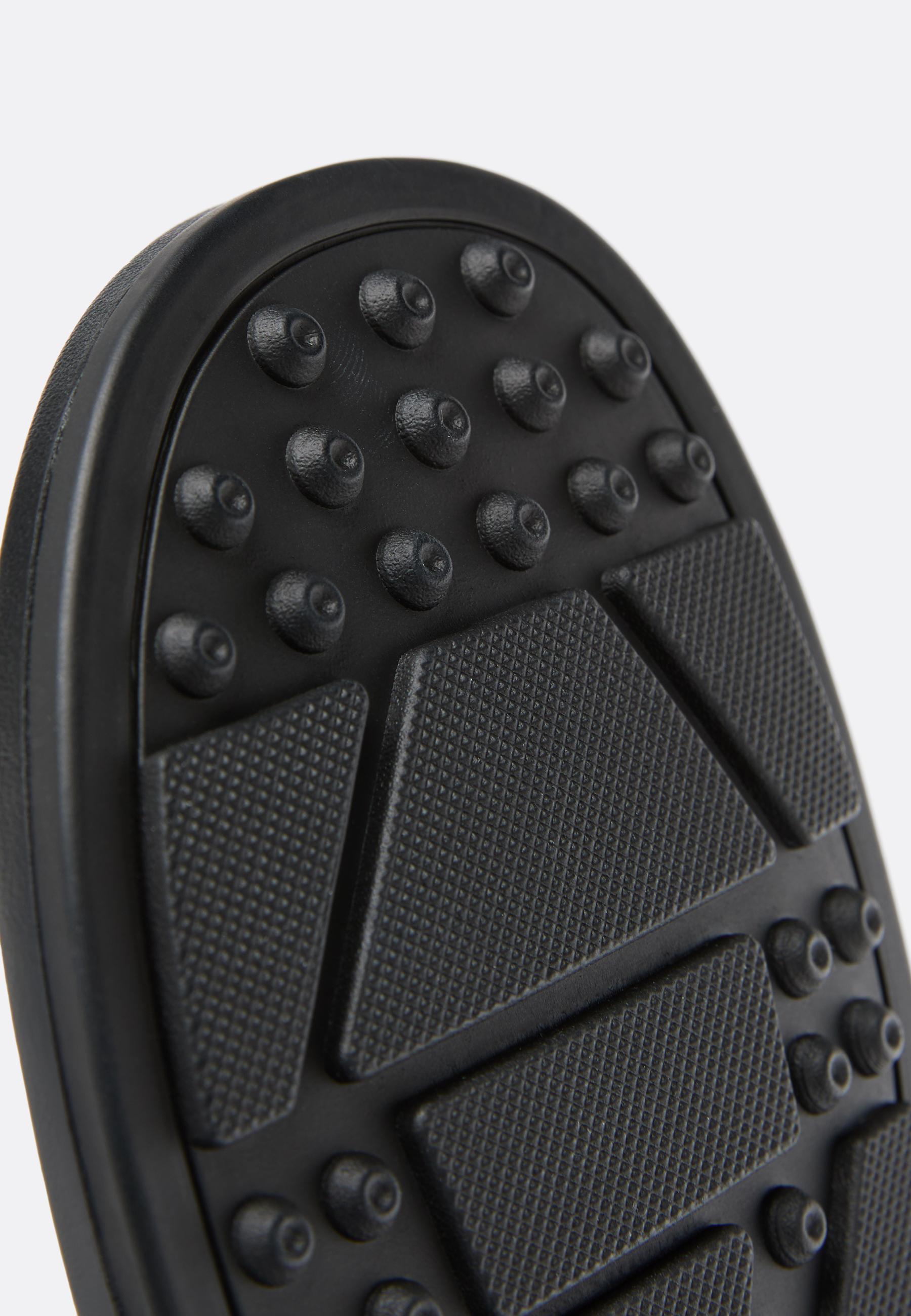 Flat mesh thong sandals — BLACK