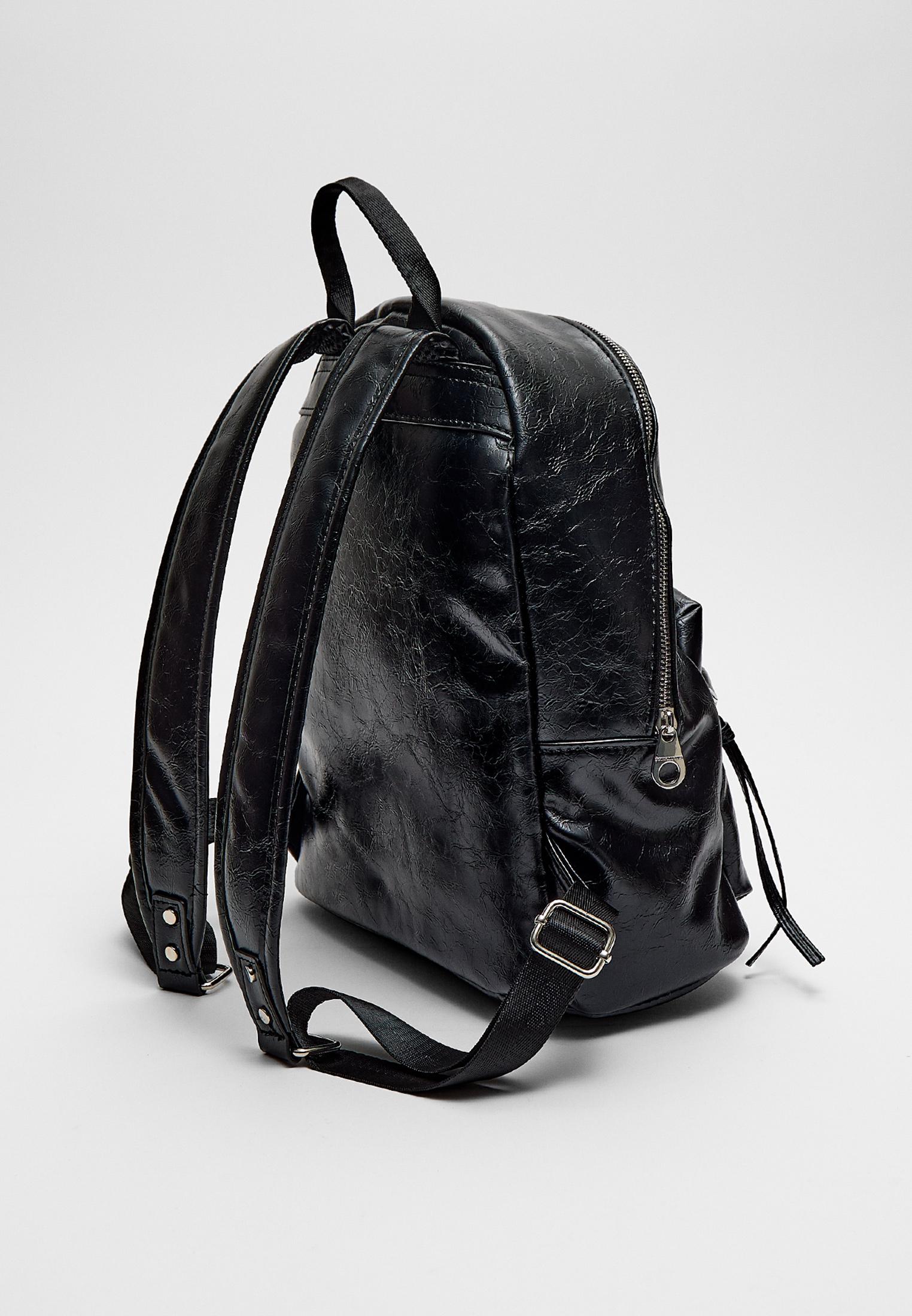 Fashion mochila negra mujer stradivarius