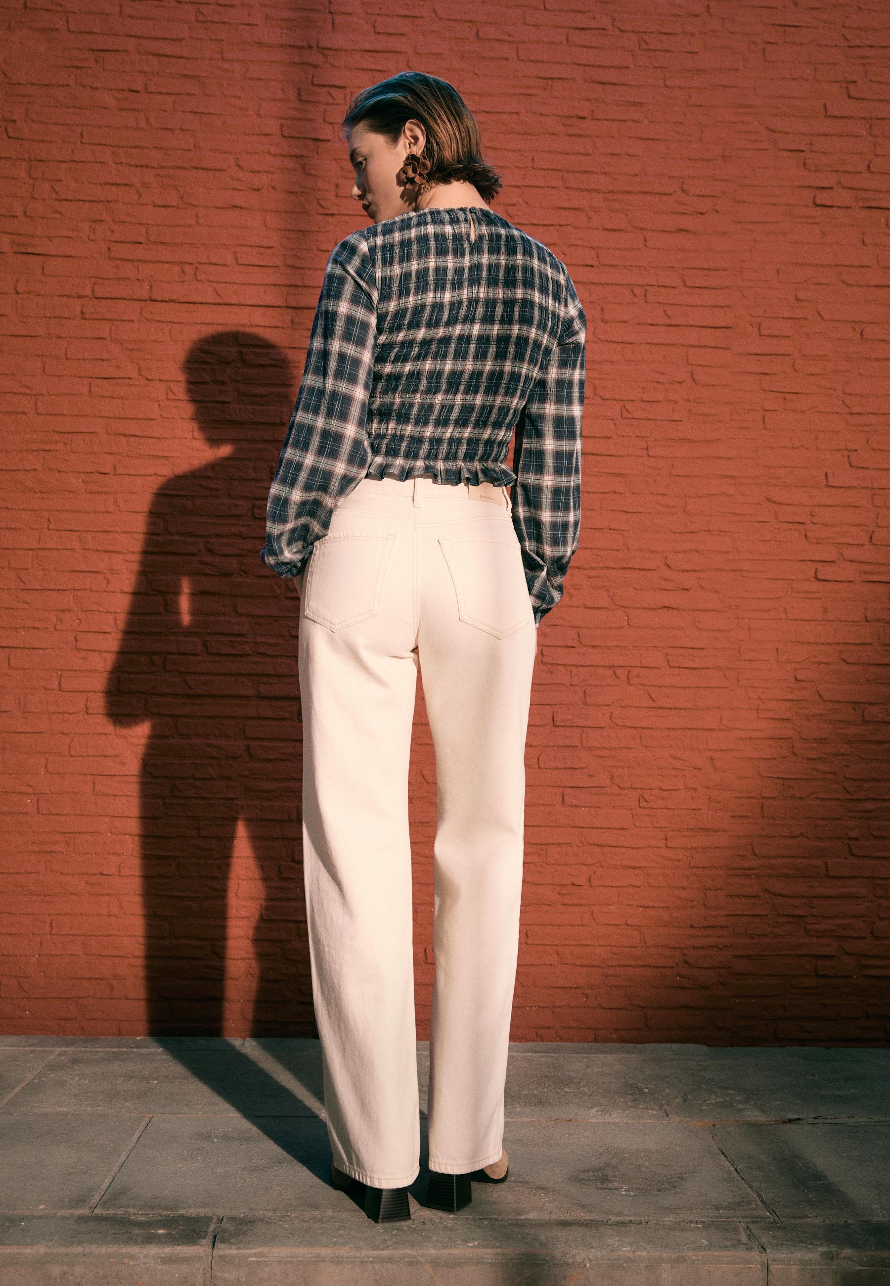 D92 Wide-leg straight-fit jeans — Vanilla
