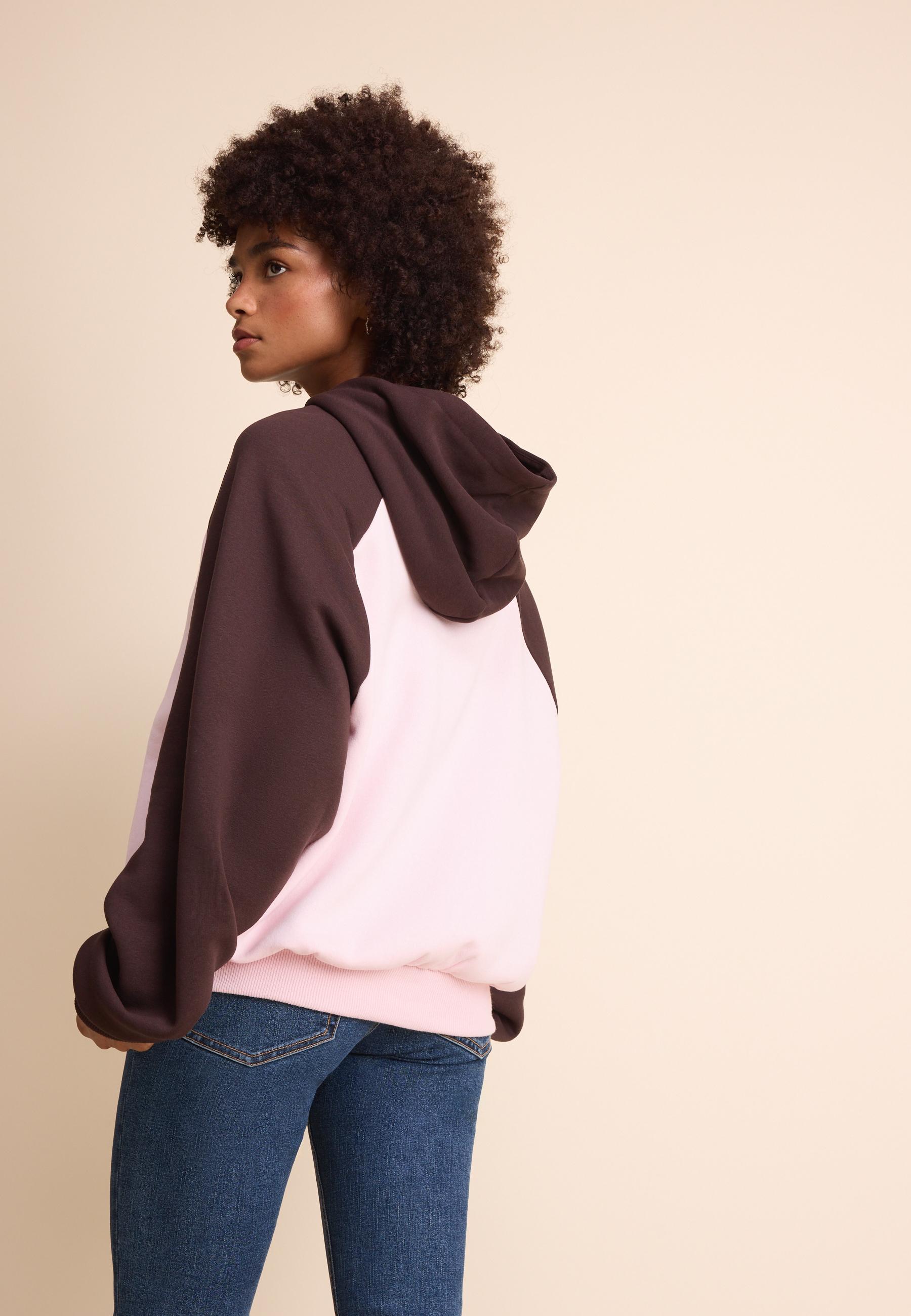 Contrast raglan sleeve hoodie — Pastel pink