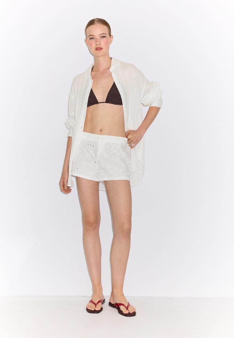 mini short bordado