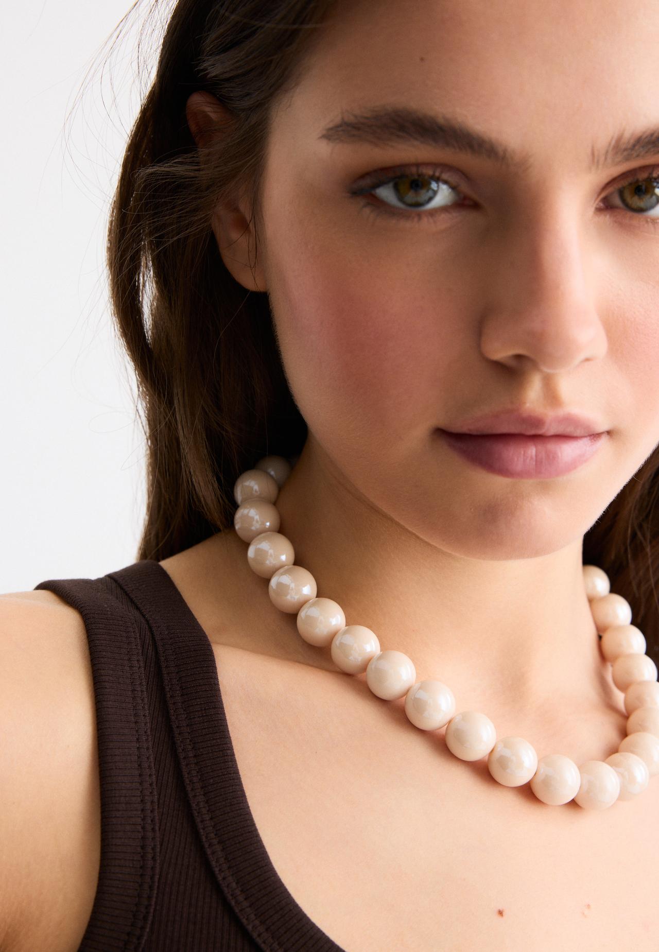 Set of 2 bead necklaces — Ecru