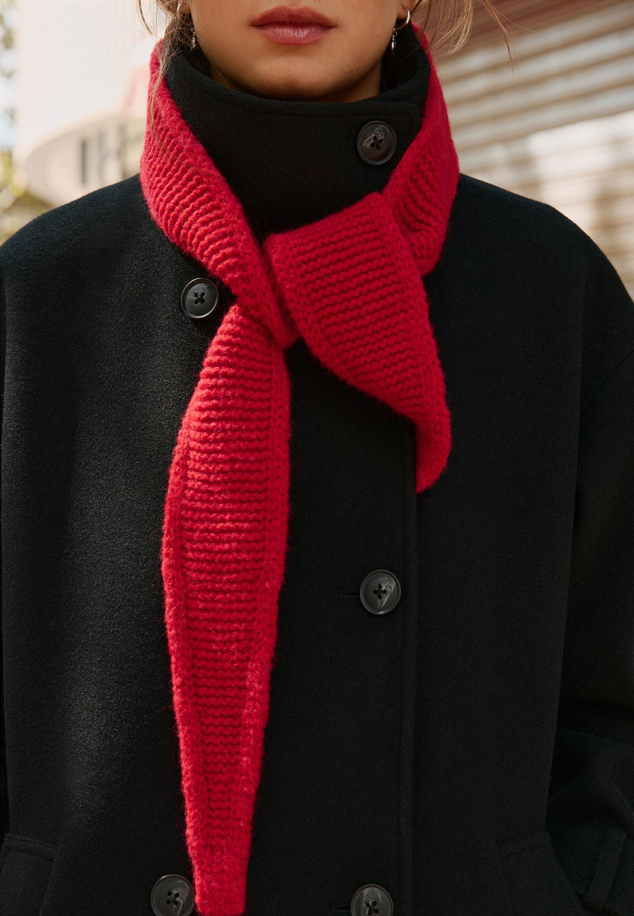 Triangle scarf — Red