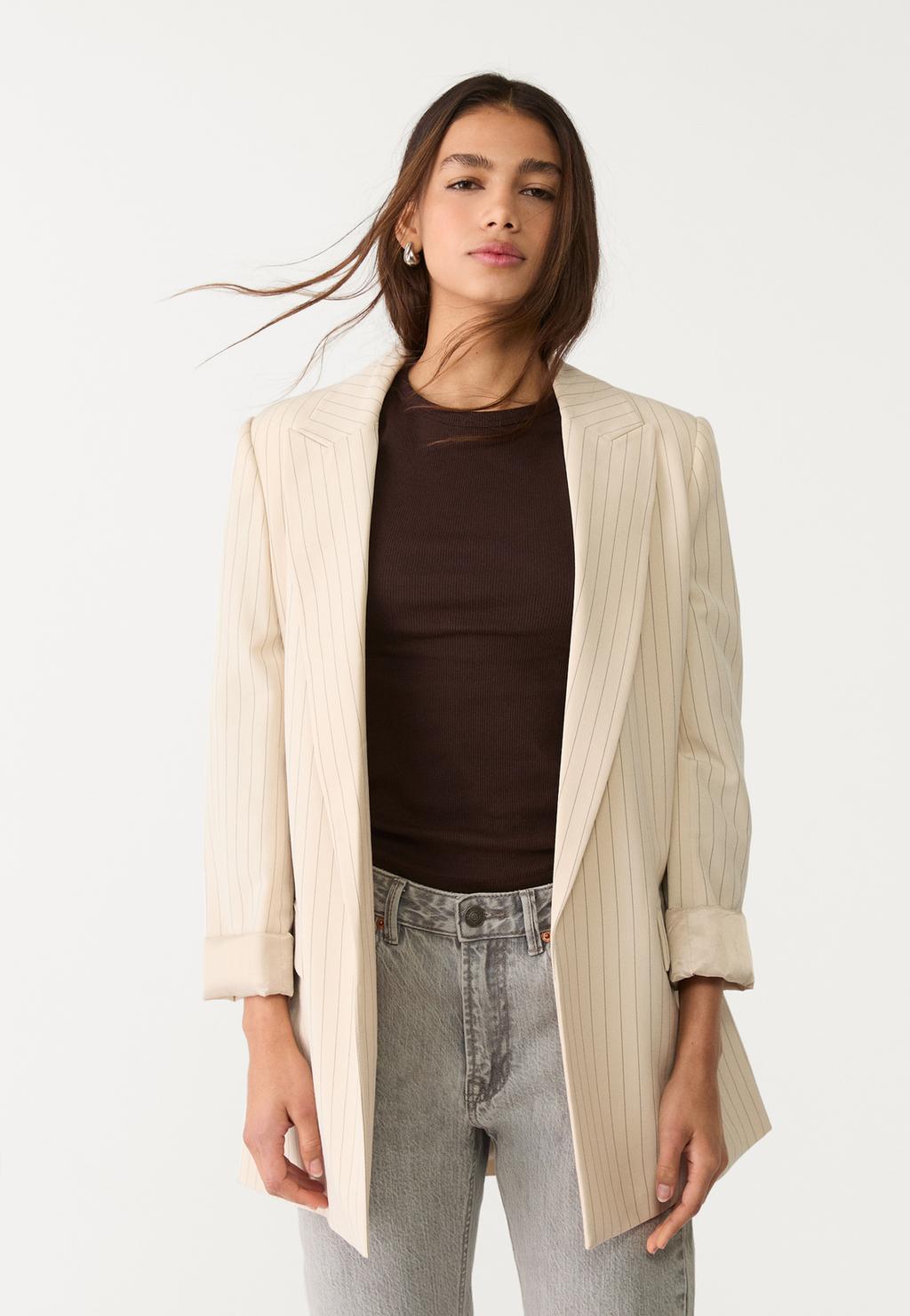 Flowing open striped blazer