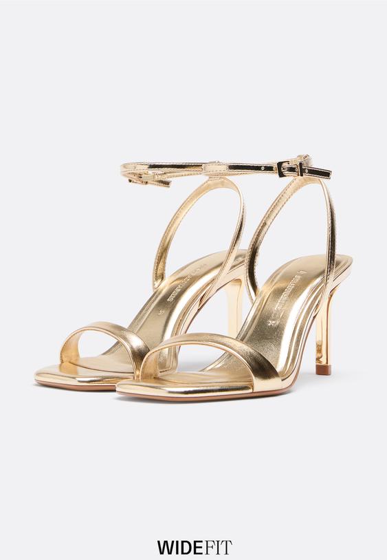 wide fit sandalen met smalle hak