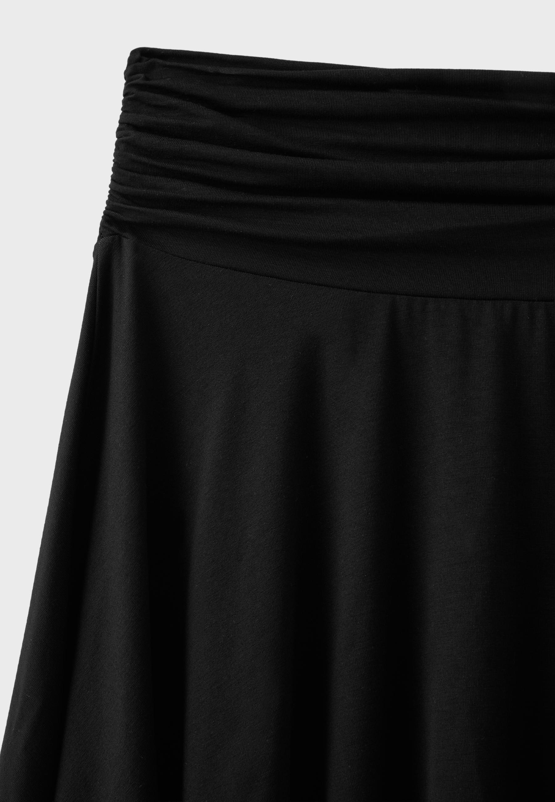 Peaked midi skirt — Black
