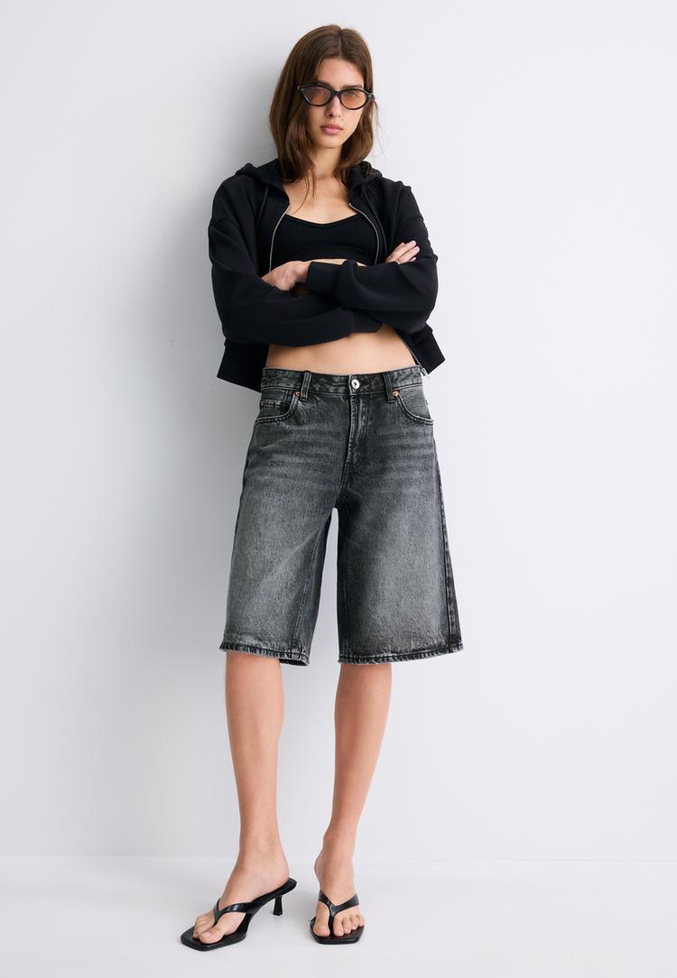 Stradivarius Sportska Majica S Patentnim Zatvaračem Mekana Na Dodir Black Xs