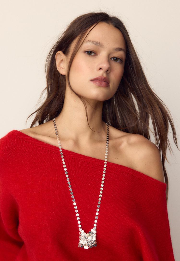 collier charm maille metallique