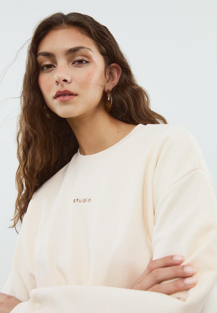 studio ballon sweater