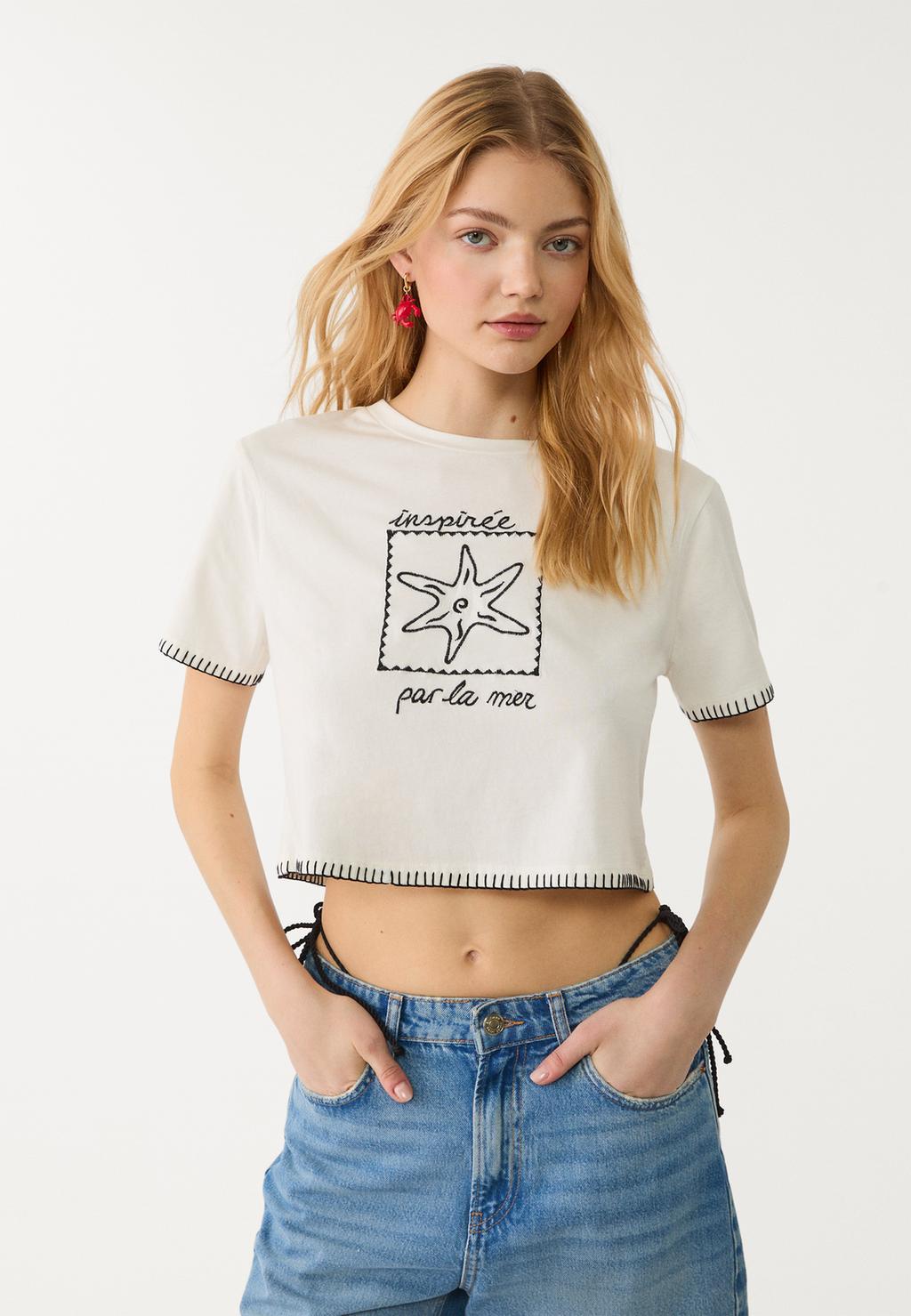 Embroidered cropped T-shirt