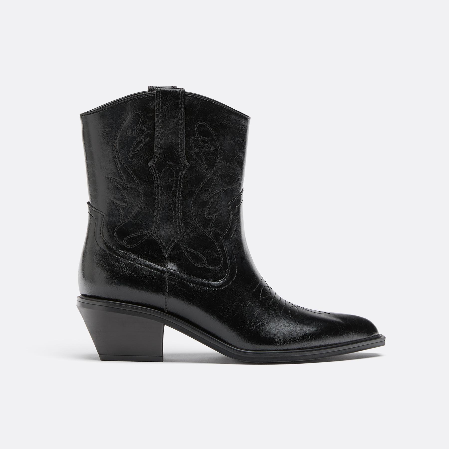 Cowboy heeled ankle boots — BLACK