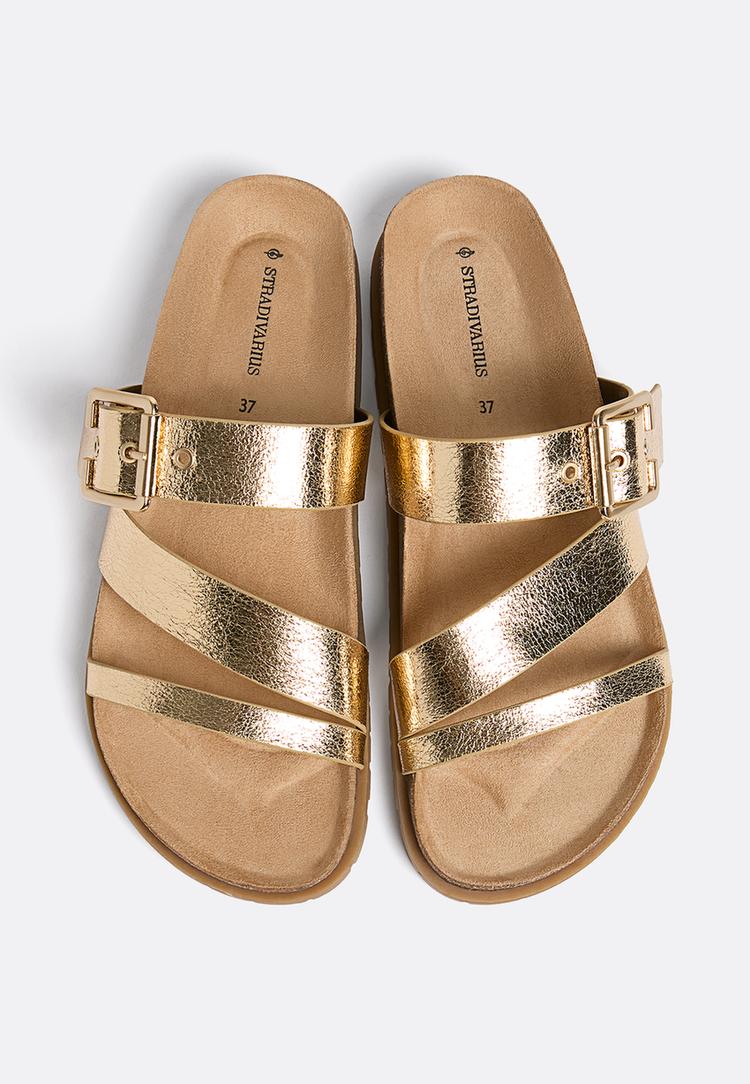 sandalias planas de tiras
