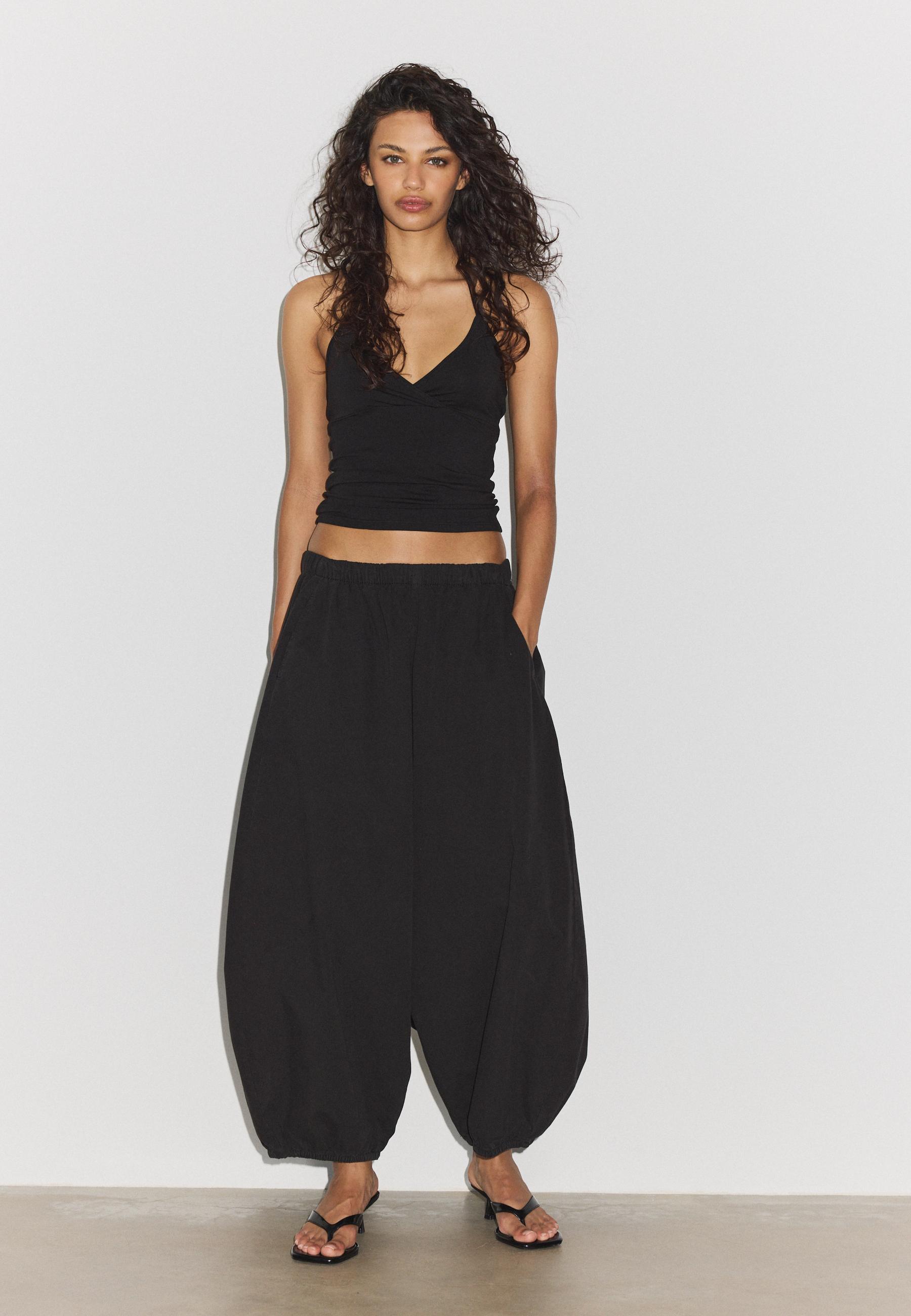 Stradivarius Dar kesim halter üst görsel 2