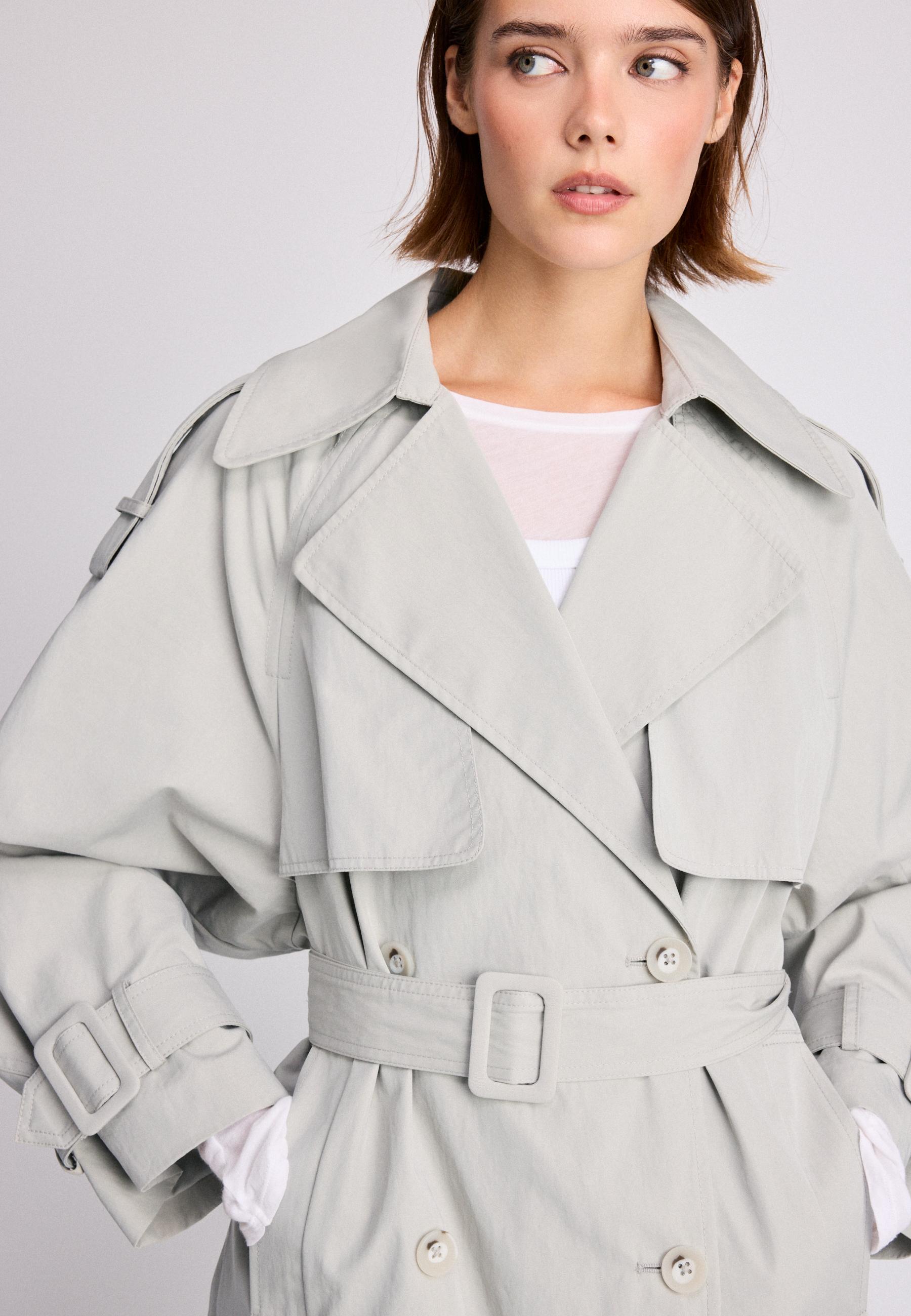 Oversize trench coat — Ecru