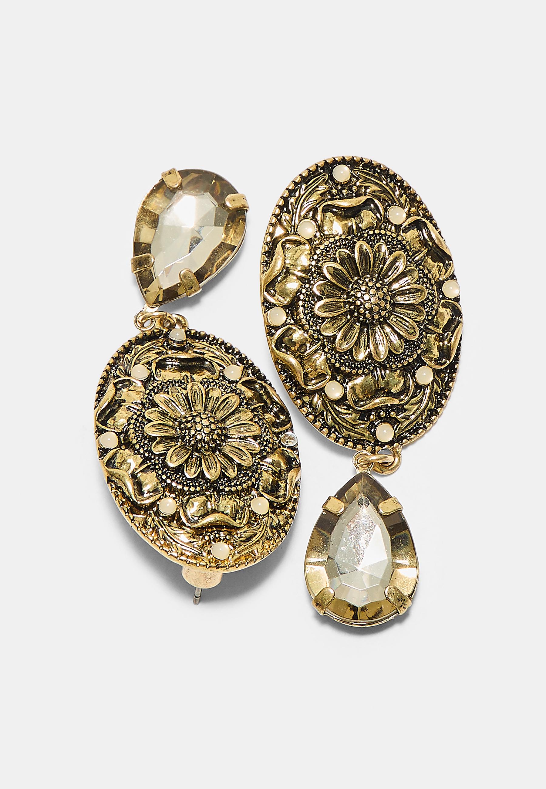 Engraved teardrop earrings — Khaki