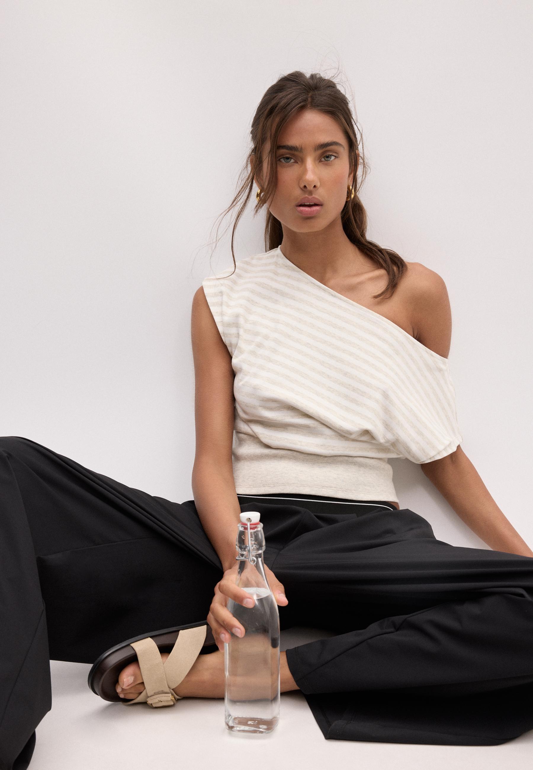 Striped Boat Neck Fitted T-Shirt — Stone