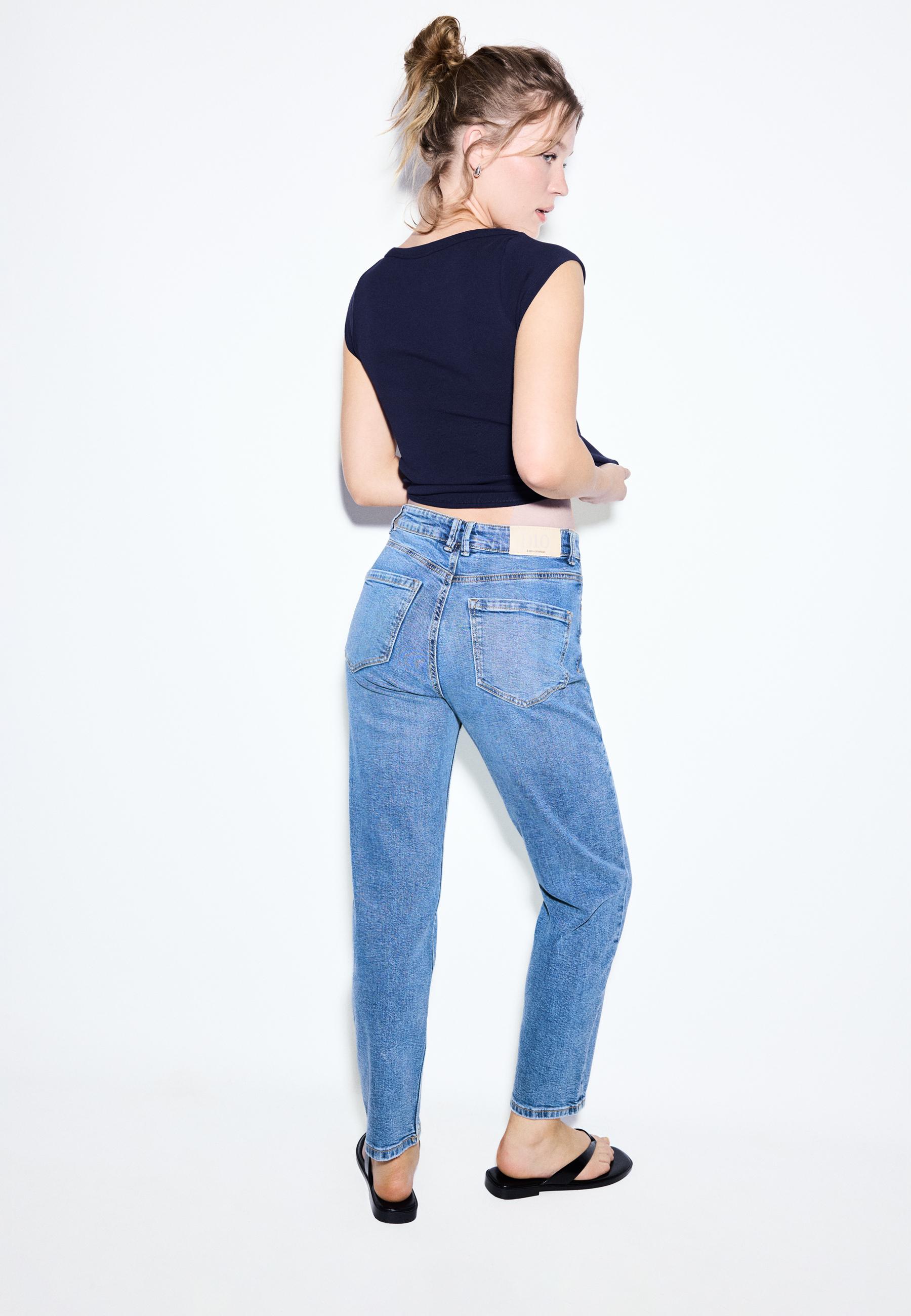 D10 mom fit dar kesim jean - Görsel 5