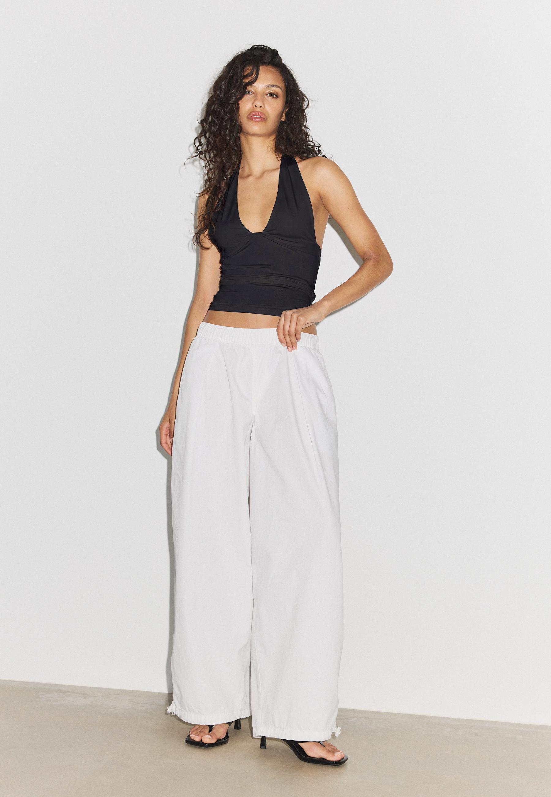 Halter neck tie top - Women's fashion | Stradivarius Romania