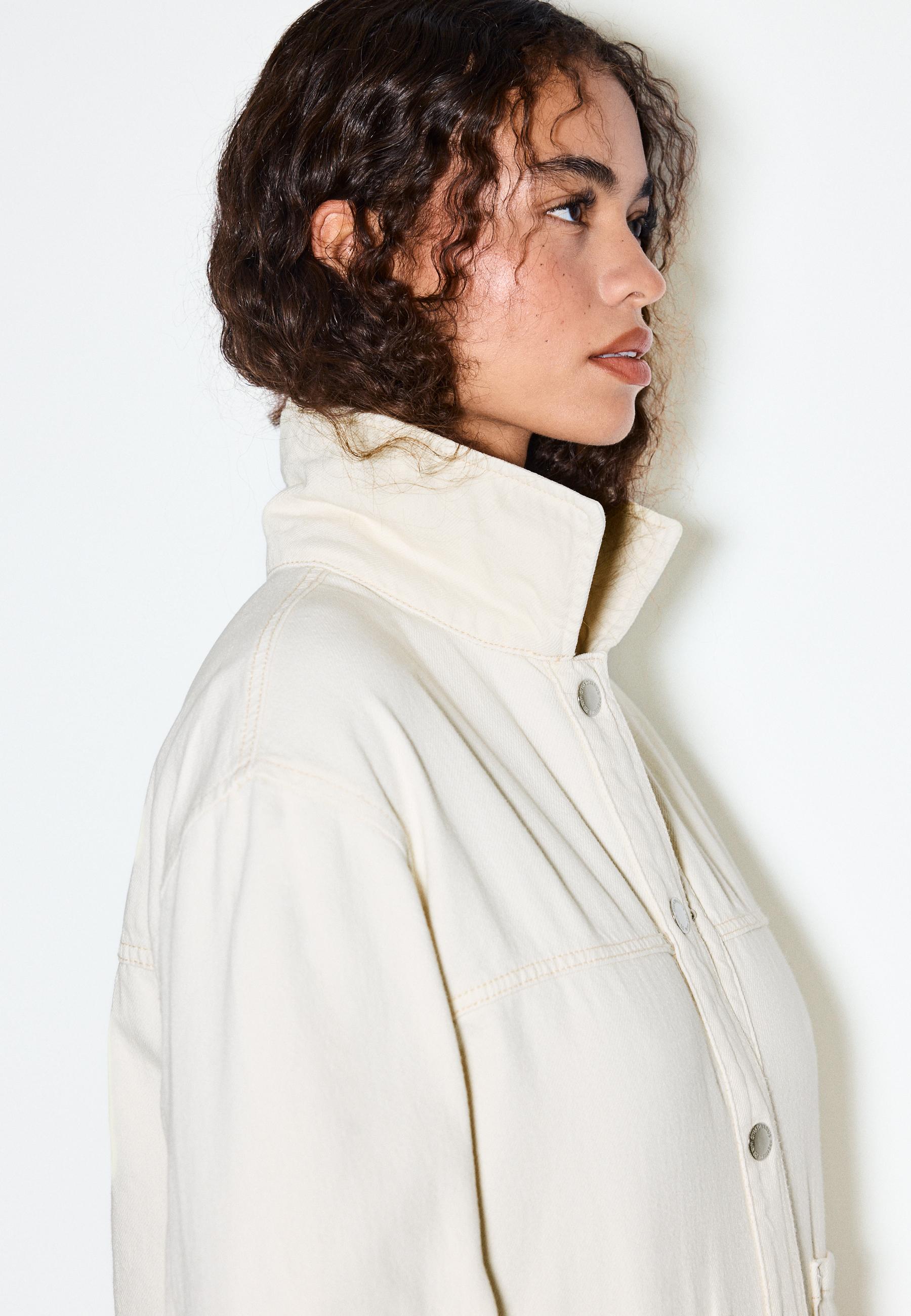 Patch pocket jacket — Vanilla
