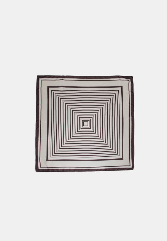 Stradivarius Square-Lined Scarf Ecru Os
