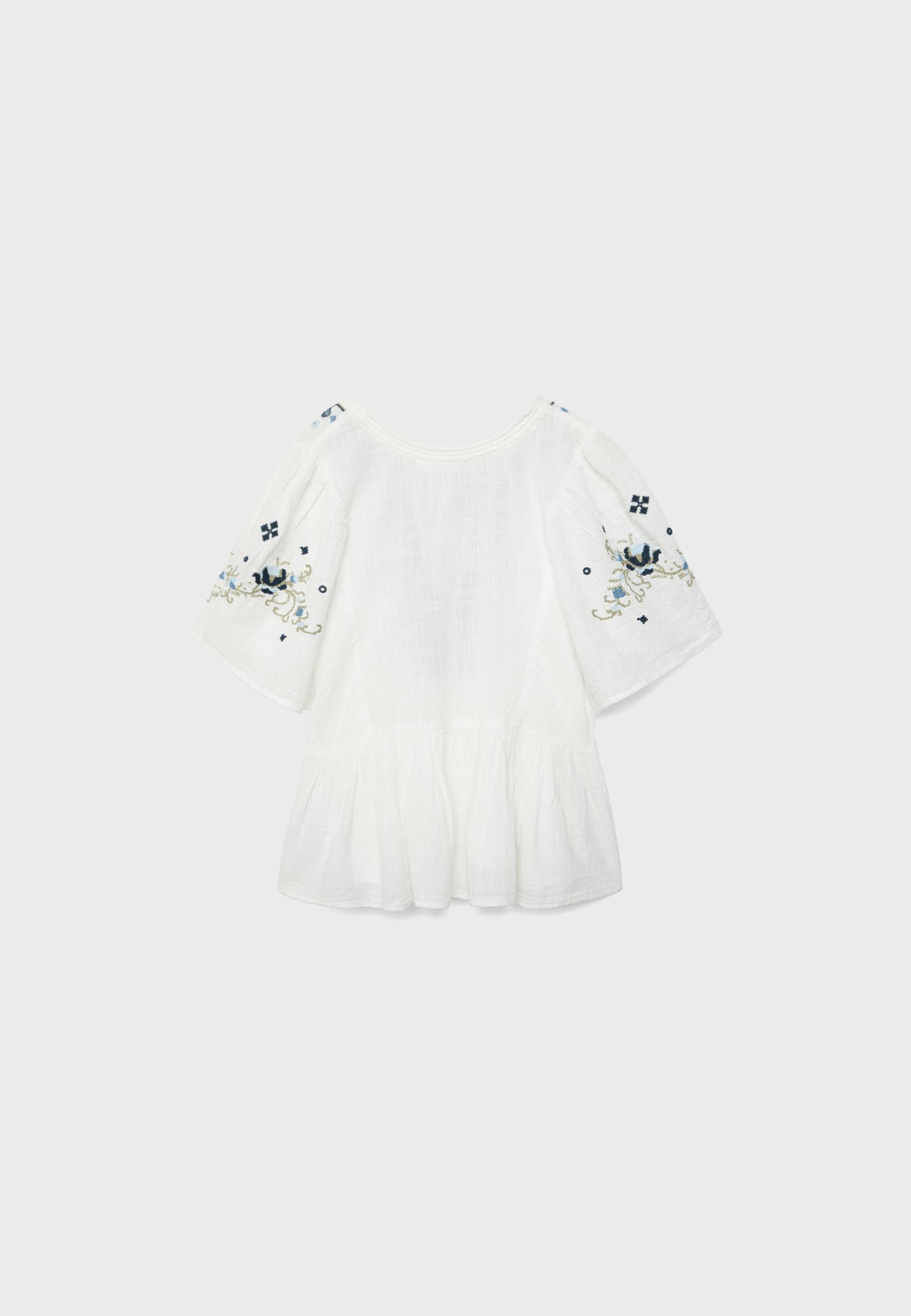 Contrast embroidery short sleeve blouse — Ecru