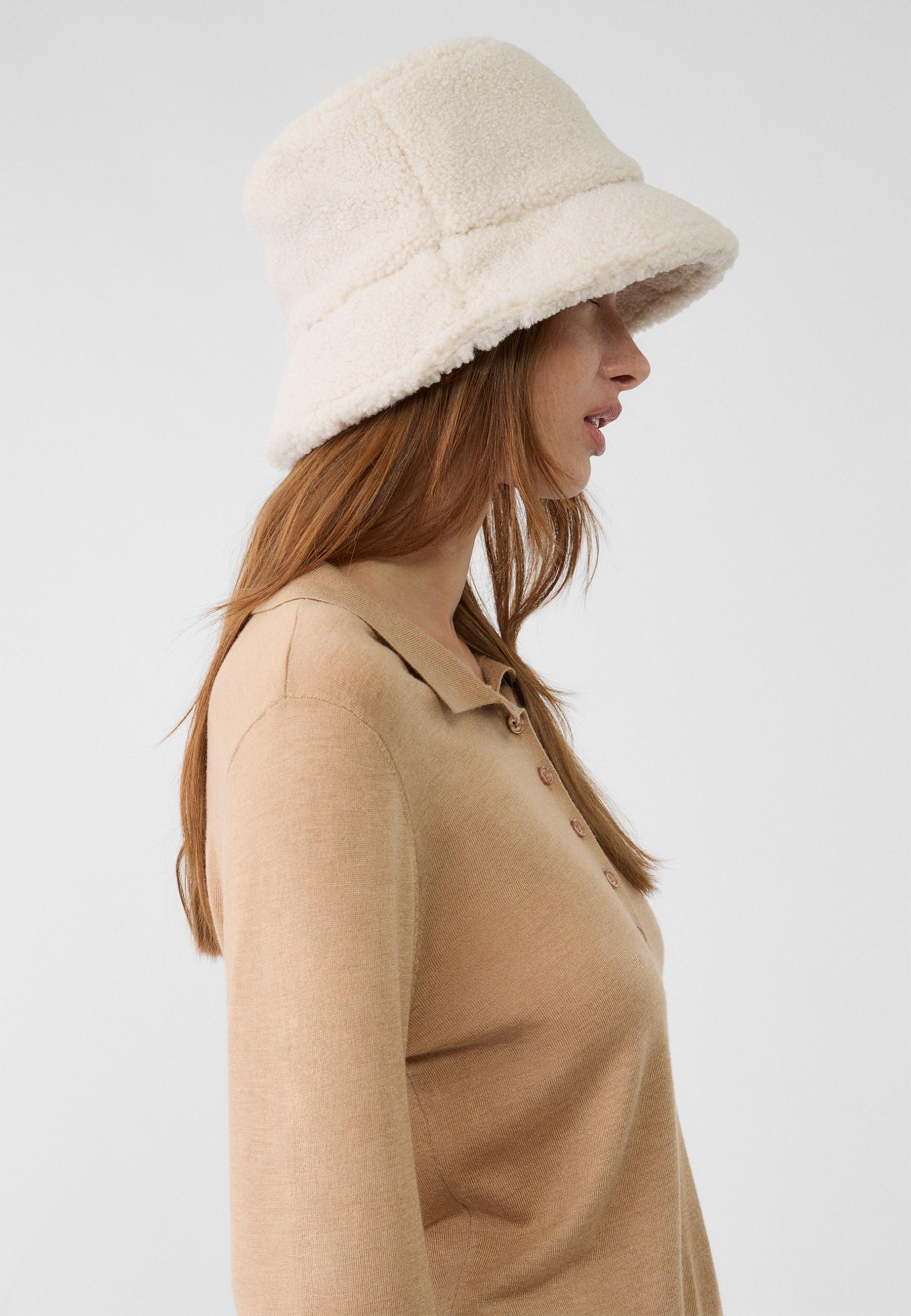 Faux shearling lined bucket hat Women s fashion Stradivarius Philippines