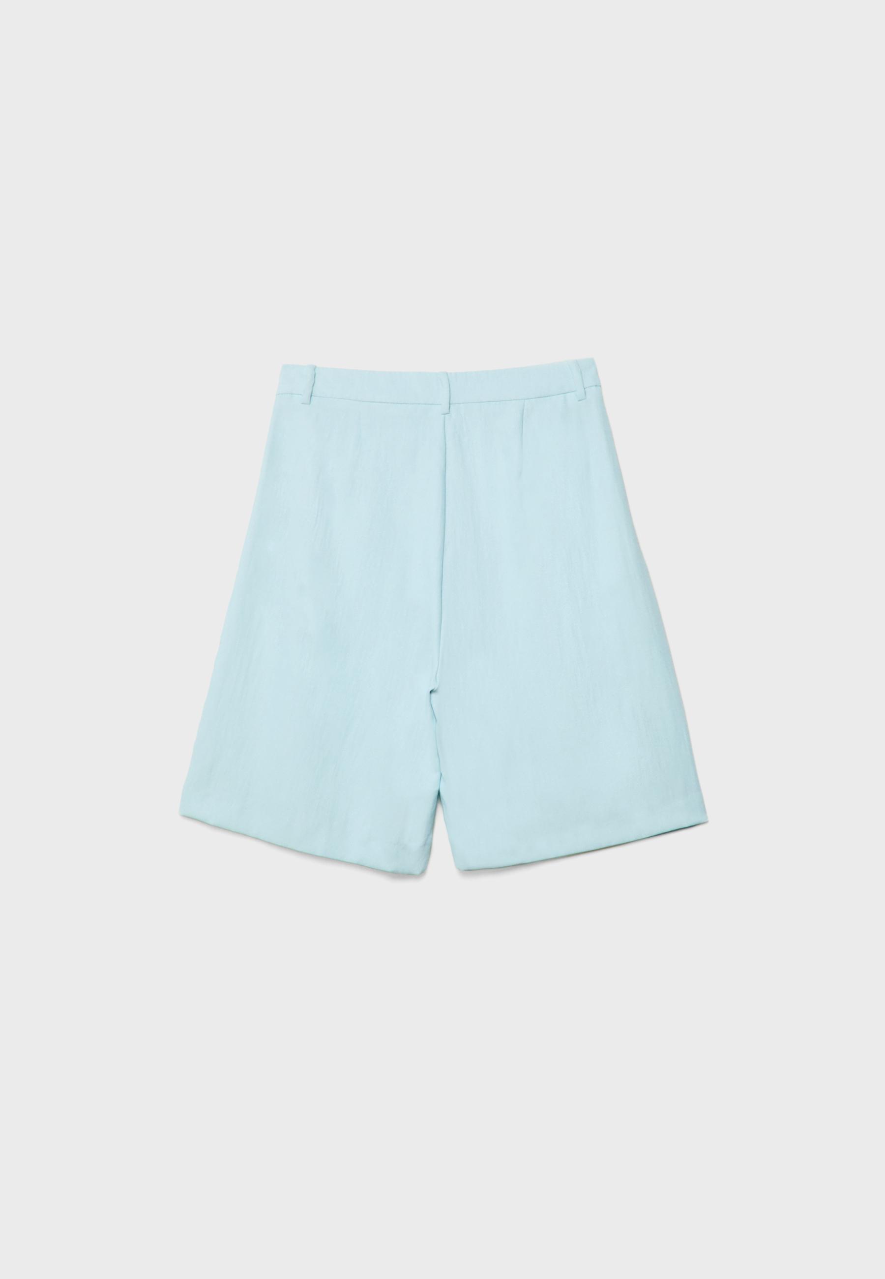 Textured Bermuda shorts with darts - Women's fashion
