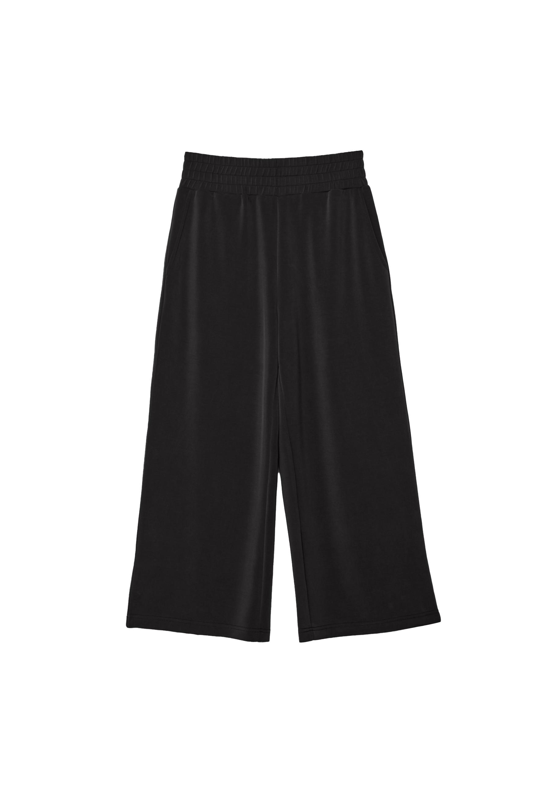 Soft-touch culottes — Black