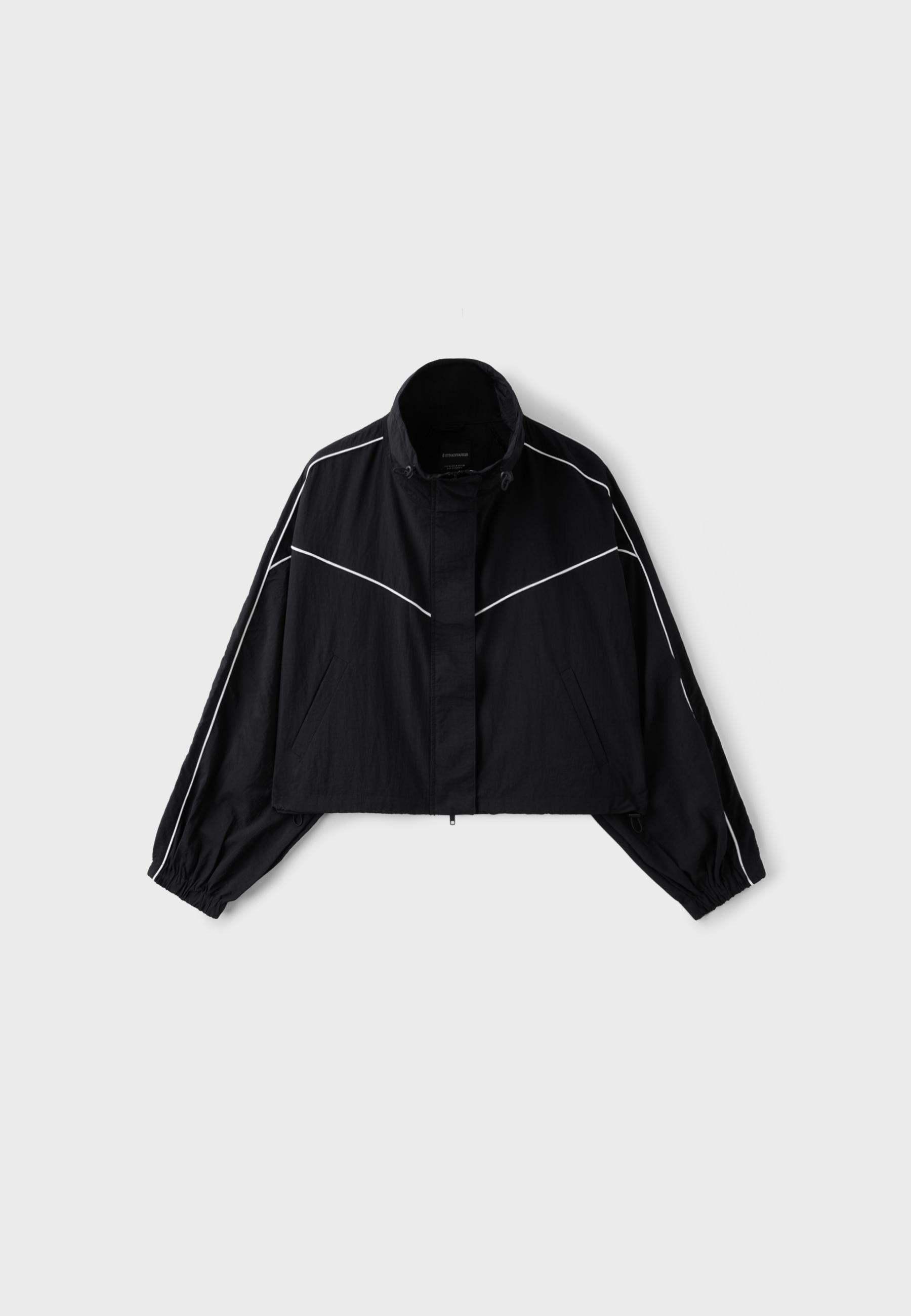Technical windbreaker — Black