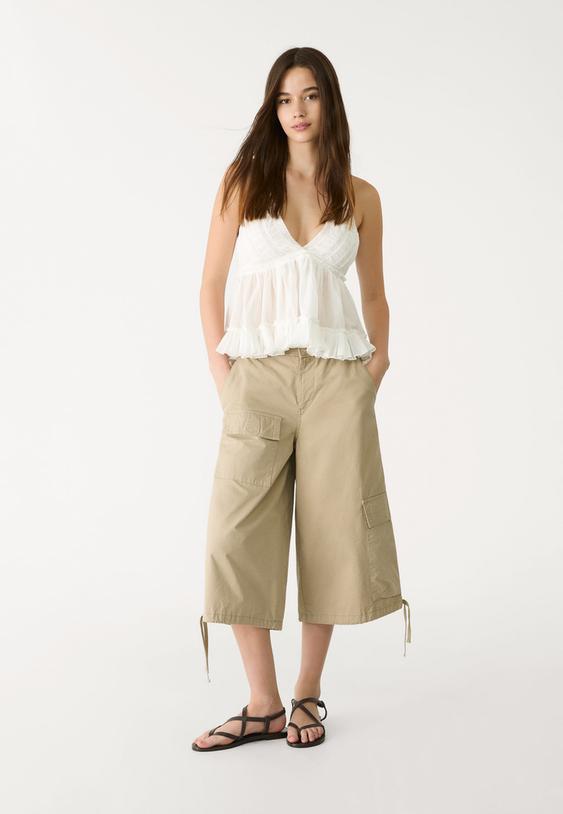 soepele geborduurde haltertop