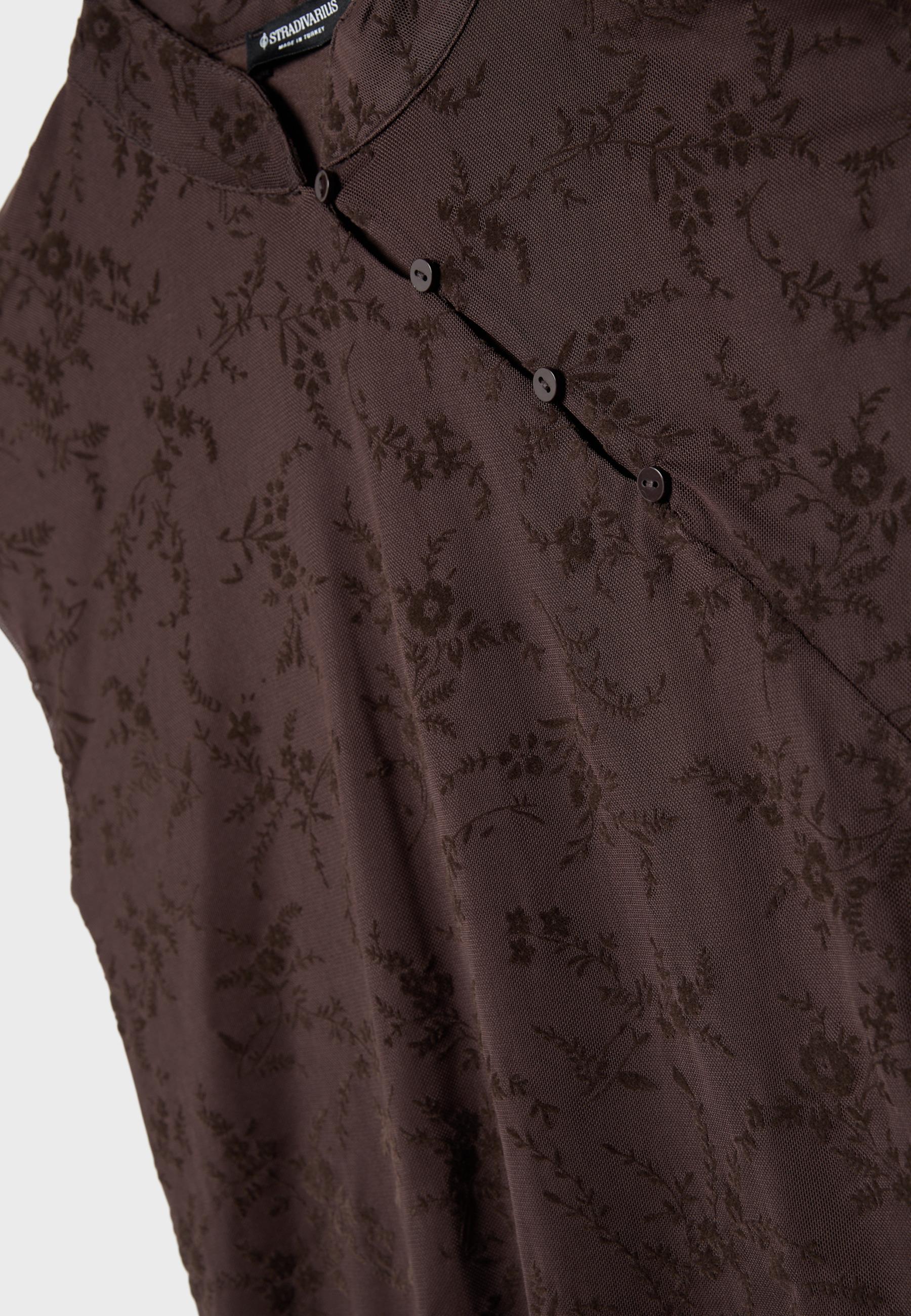 Flocked stand collar T-shirt — Brown