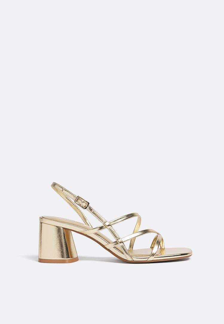 sandalen-mit-breitem-absatz
