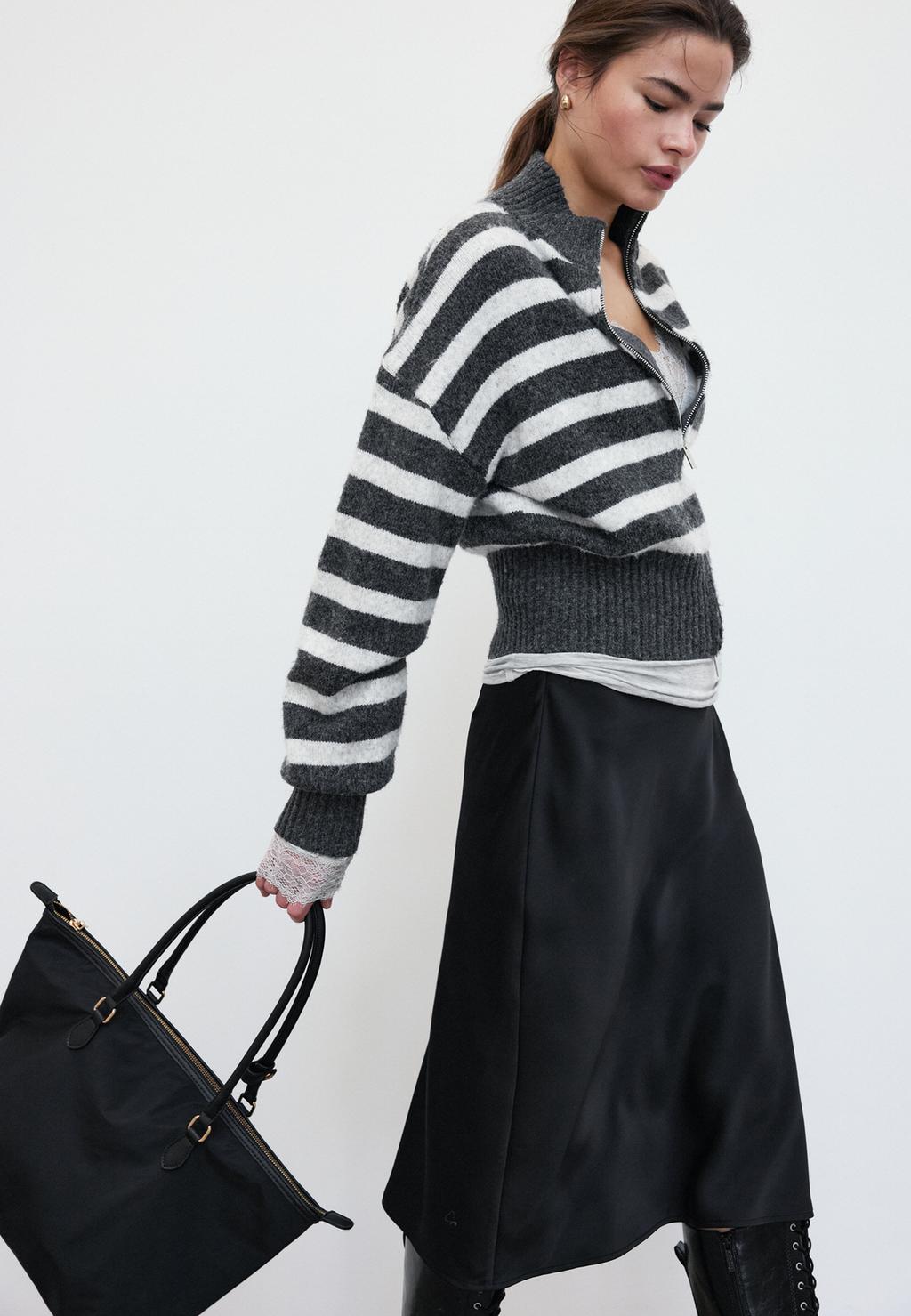 Contrast crossbody shopper bag