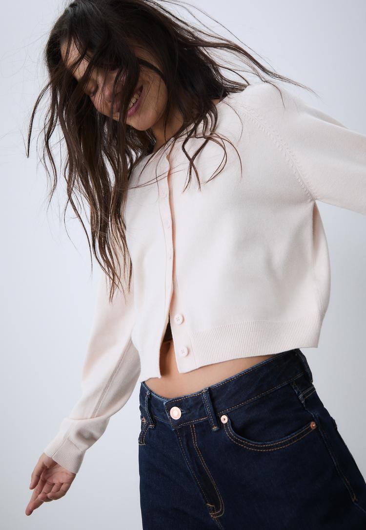 veste en maille boutonnee a manches raglan