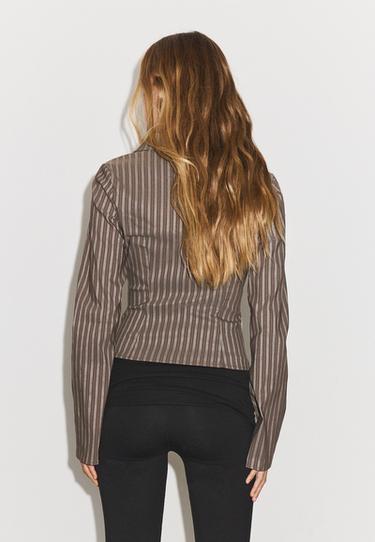 Striped V-neck shirt — Brown 5