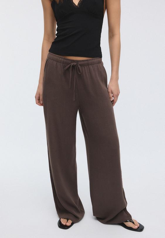 Stradivarius Flowing Linen-Effect Trousers Brown Xs
