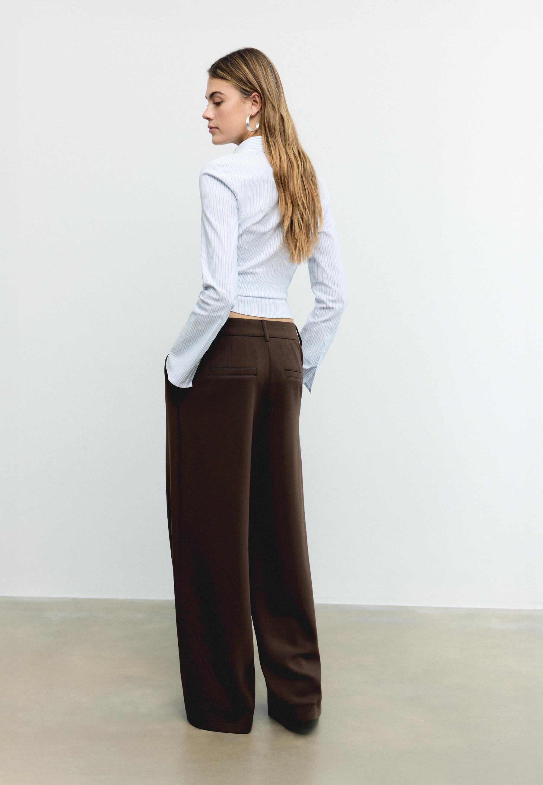 Soft-touch smart trousers — Brown