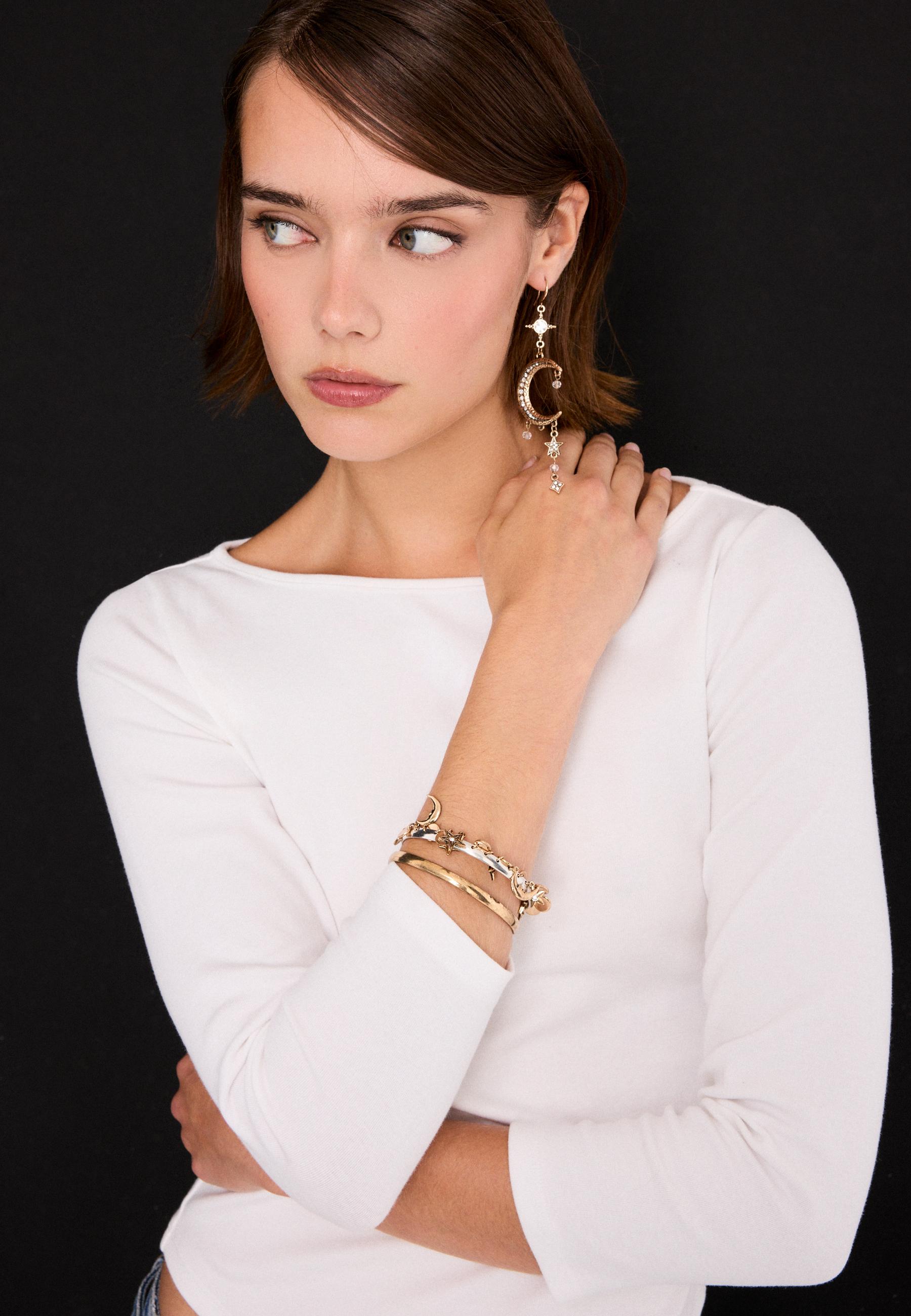 Set of 2 moon and star multi-charm bracelets — Gold