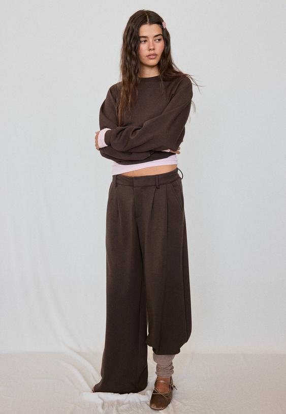 Stradivarius Soft-Touch Fitted Waist Sweatshirt Brown Xl