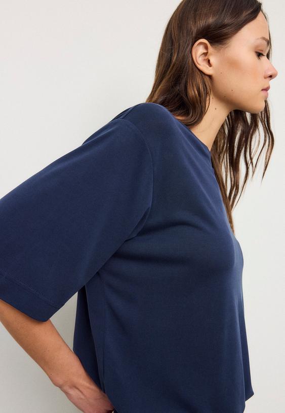 camiseta oversize tacto suave