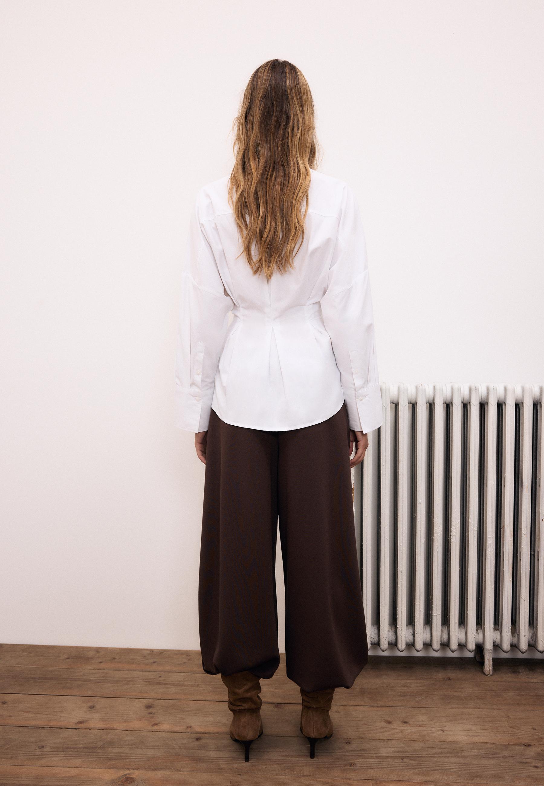 Soft-touch balloon jogger trousers — Brown