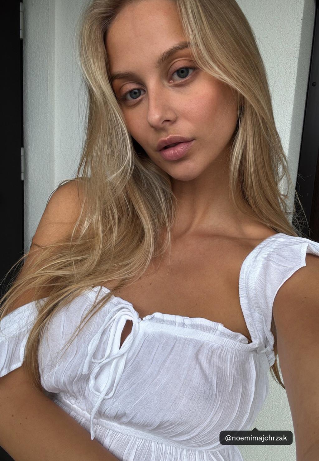 Flowing top with ruffles