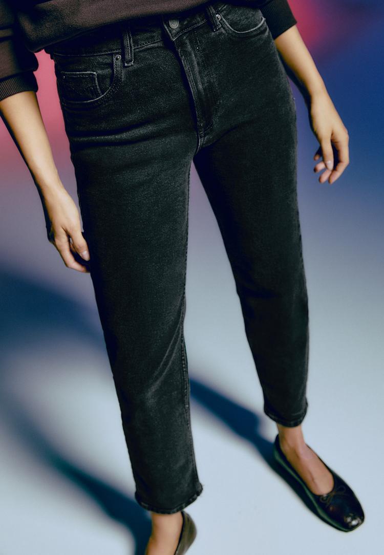 1465 slim fit mom jean