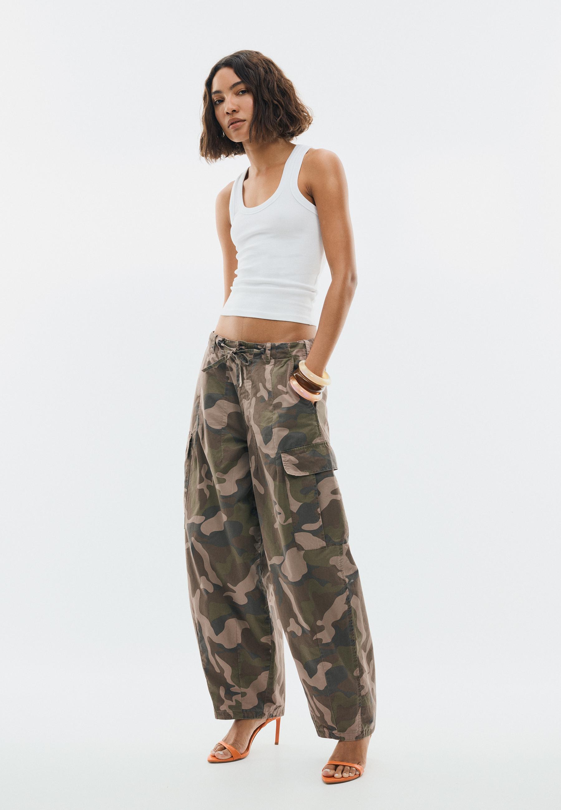 Pantaloni cargo stampati
