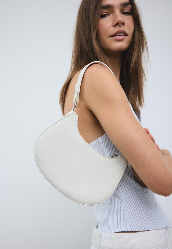 Чанта За Рамо „Луна“ С Верижка