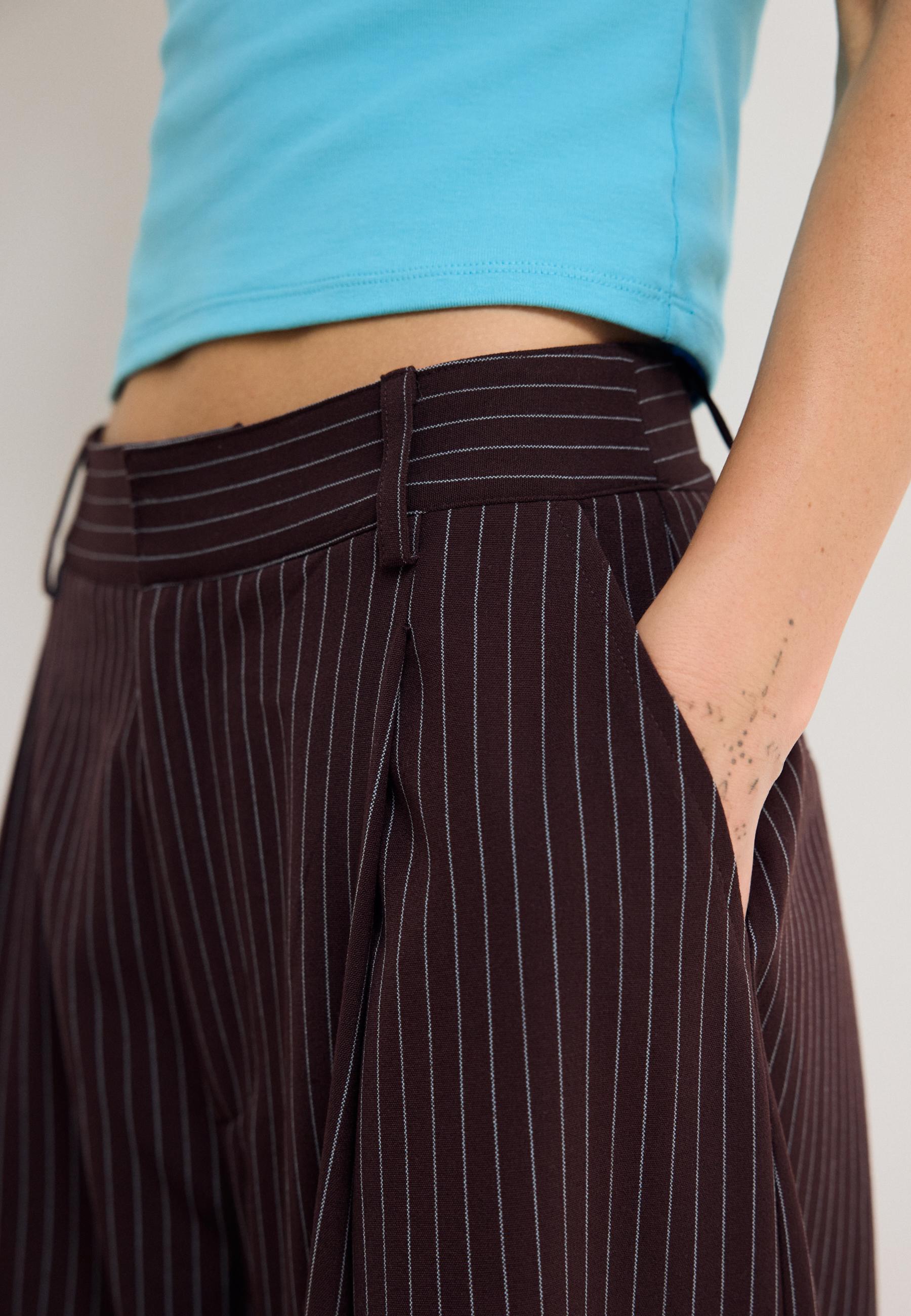 Barrel smart trousers — Brown